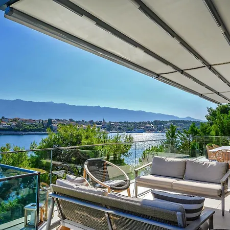 Ivy - An Award Winning Beachfront On The Island Of Brac Near Split *