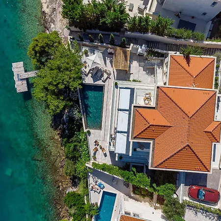 Ivy - An Award Winning Beachfront On The Island Of Brac Near Split