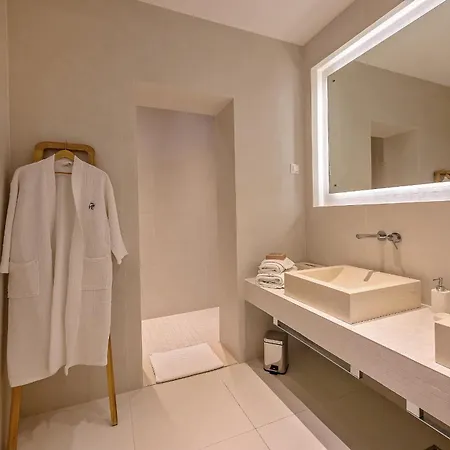 Ivy - An Award Winning Beachfront On The Island Of Brac Near Split Selca (Brac)