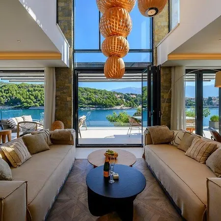 Ivy - An Award Winning Beachfront On The Island Of Brac Near Split