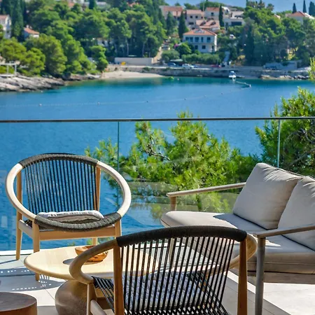 Ivy - An Award Winning Beachfront On The Island Of Brac Near Split *